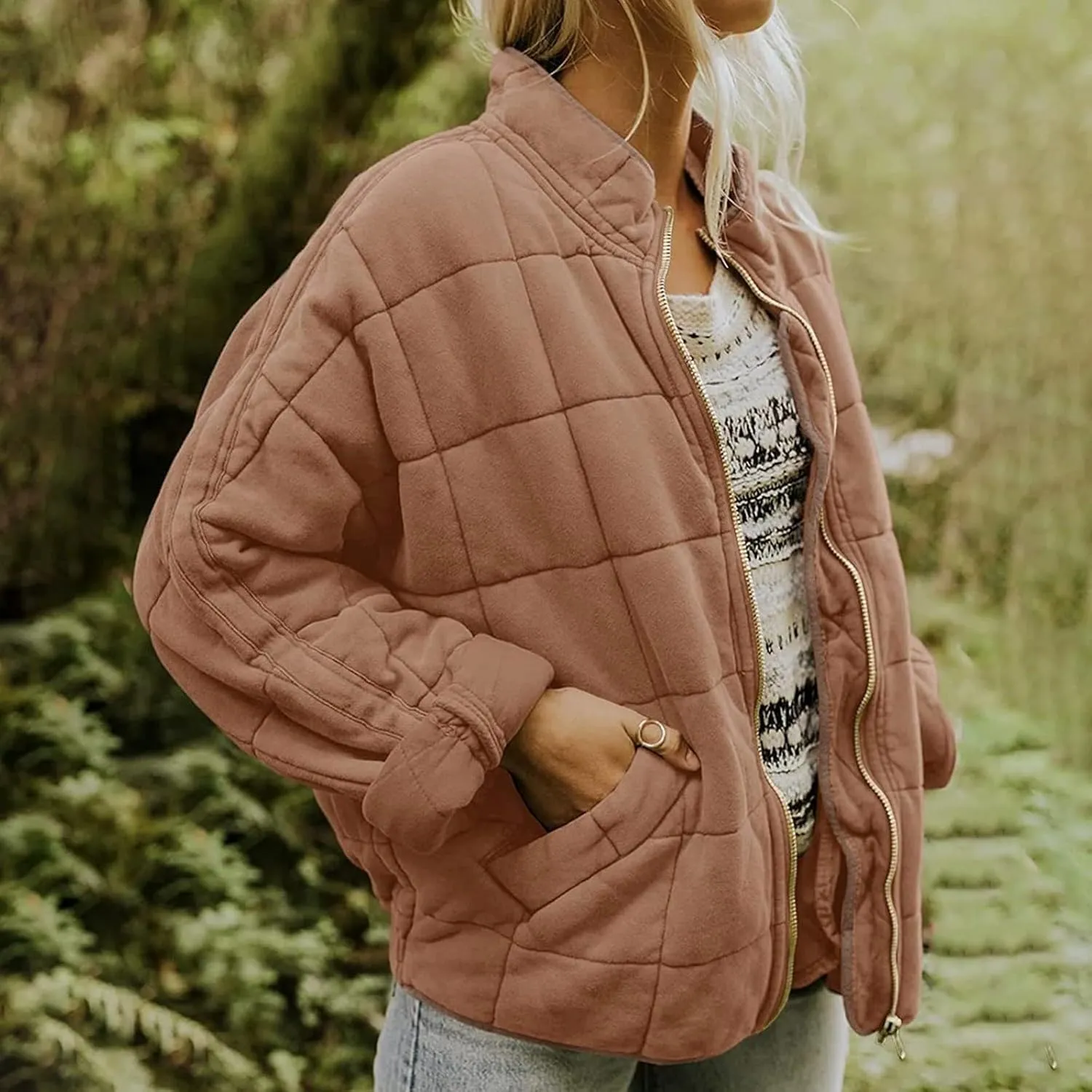 2023 Women's Lightweight Down Coat Long Sleeve Full Zipper Winter Coats Warm Oversized Packable Short Puffer Jackets Outwear