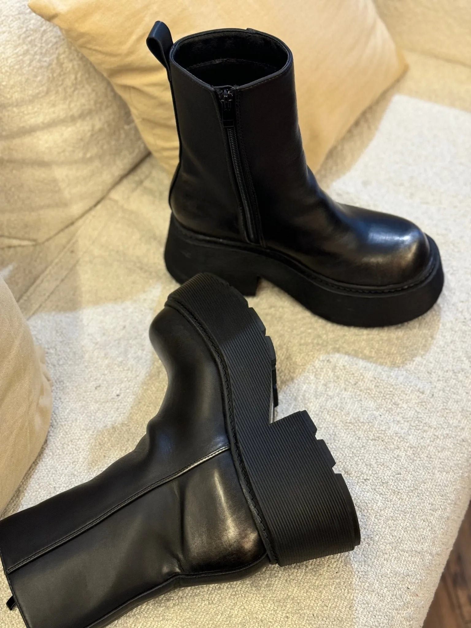Bottines grises délavées