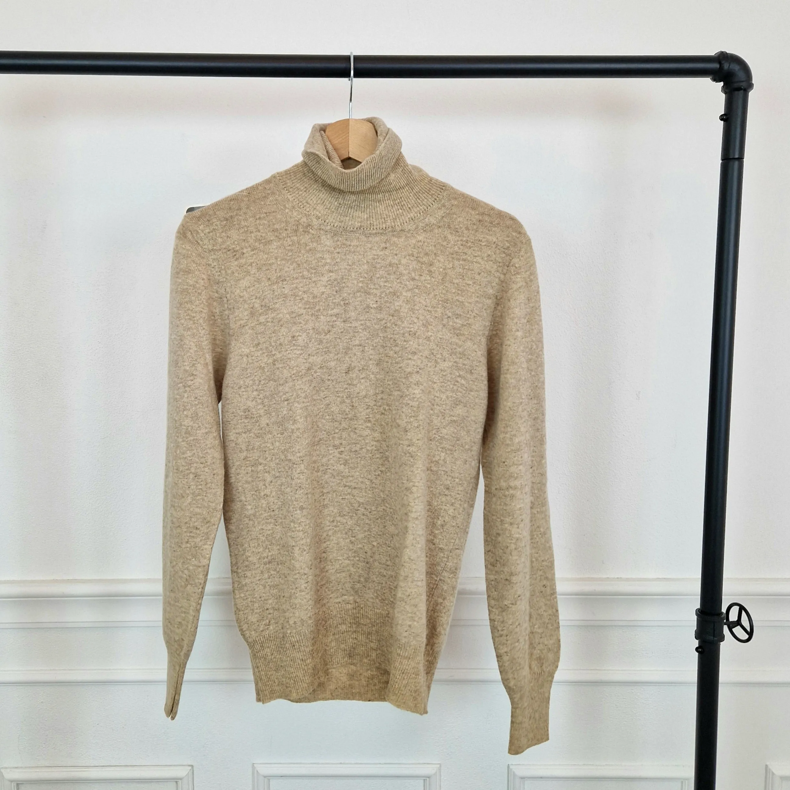 Maglione vintage collo alto sabbia