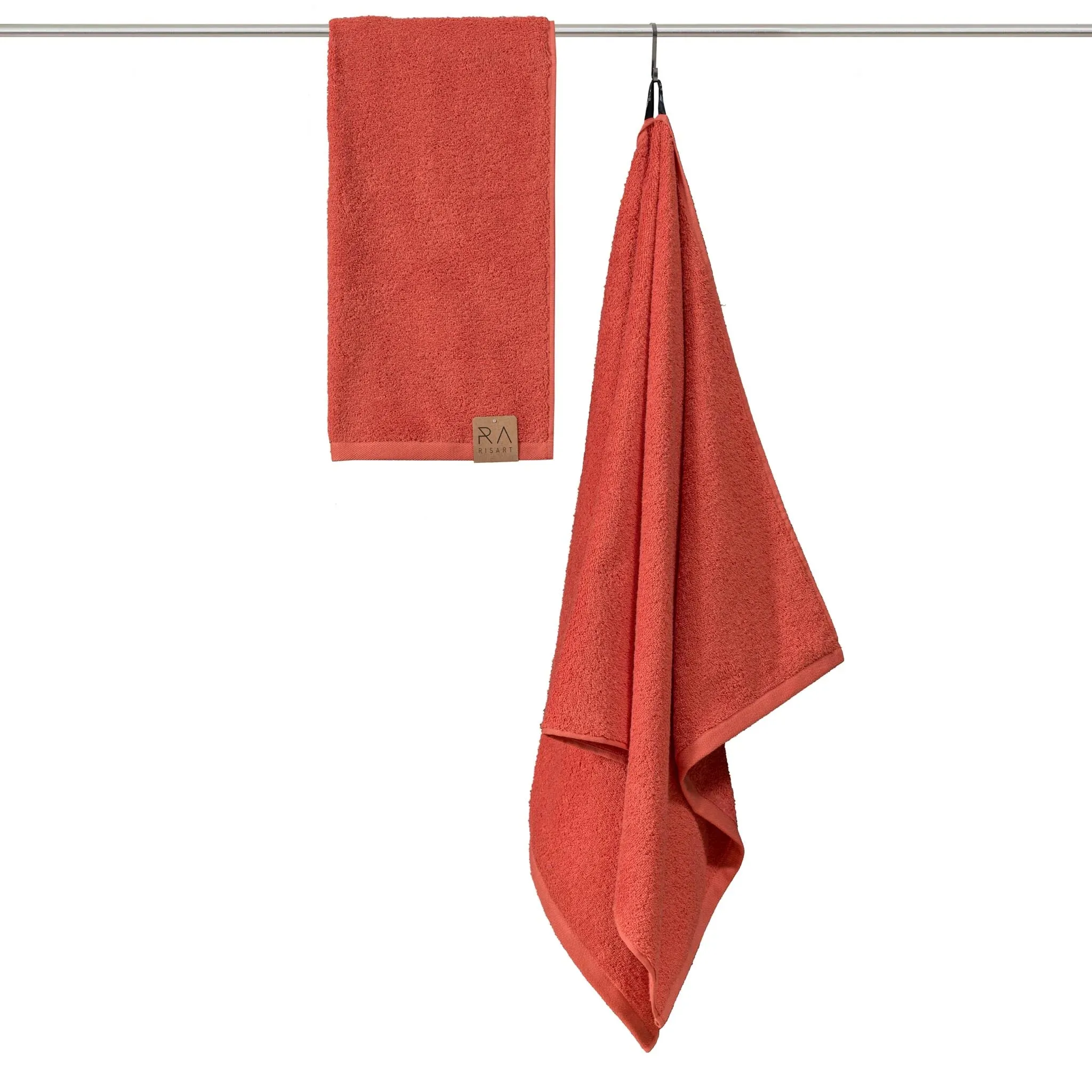 Toalla Basic, tamaño 90 x 150 cm.